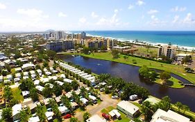 Alex Beach Cabins And Tourist Park